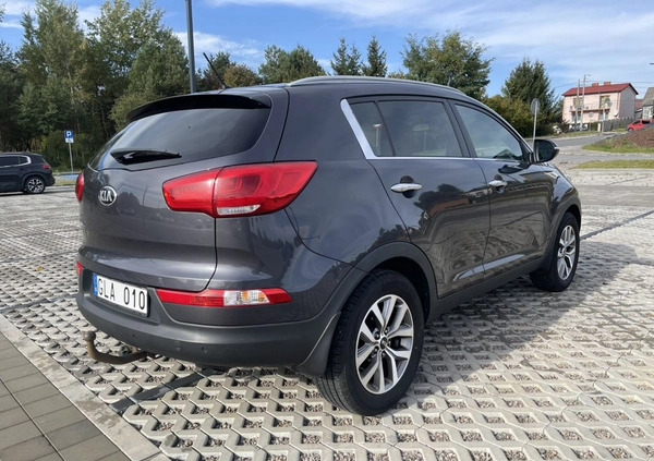 Kia Sportage cena 51500 przebieg: 153000, rok produkcji 2014 z Starachowice małe 596